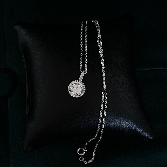 Diamond Sterling Silver Cubic Zirconia Necklace. - Picture 5 of 5